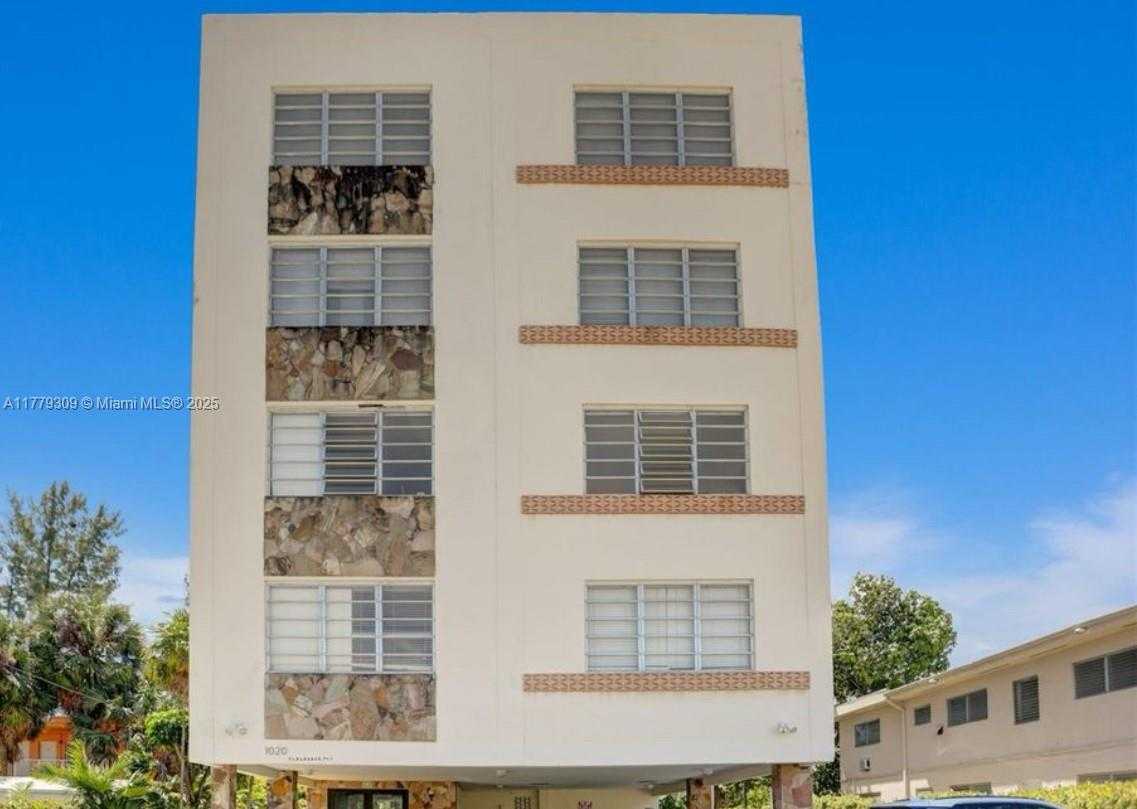 Small Image of 1020 94TH ST #401, Bay Harbor Islands Number 3
