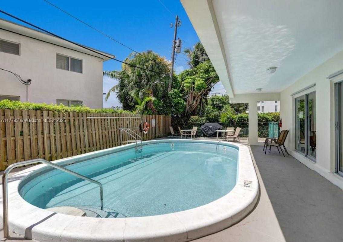 Small Image of 1020 94TH ST #401, Bay Harbor Islands Number 7
