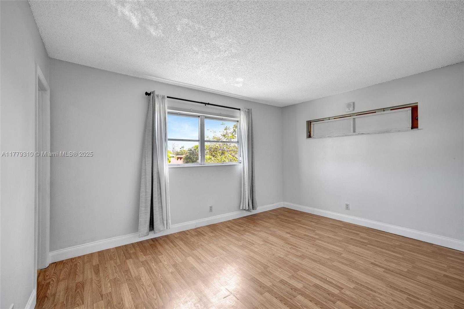 Small Image of 609 NORTH EAST 13TH AVE #301, Fort Lauderdale Number 12