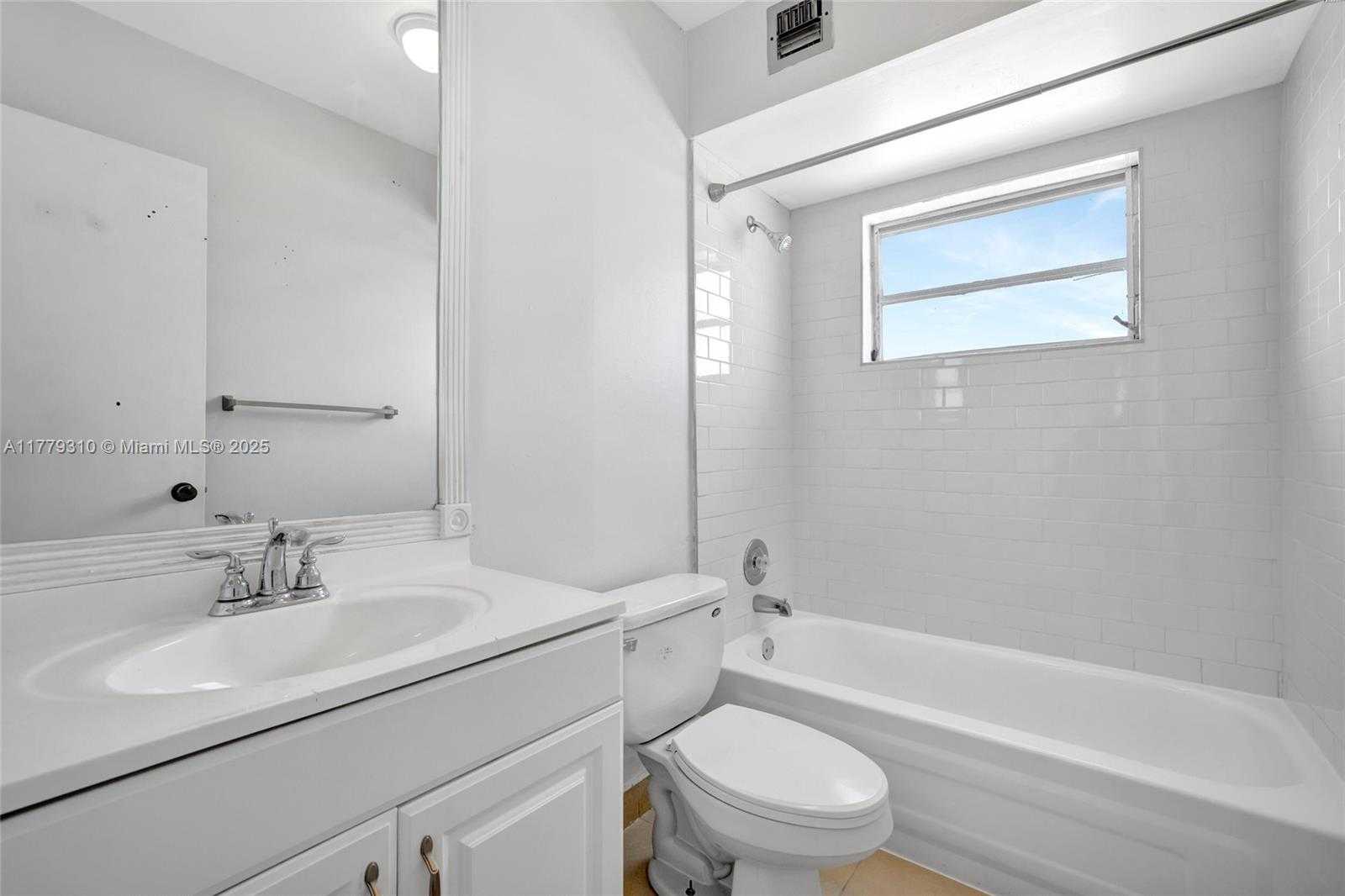Small Image of 609 NORTH EAST 13TH AVE #301, Fort Lauderdale Number 15