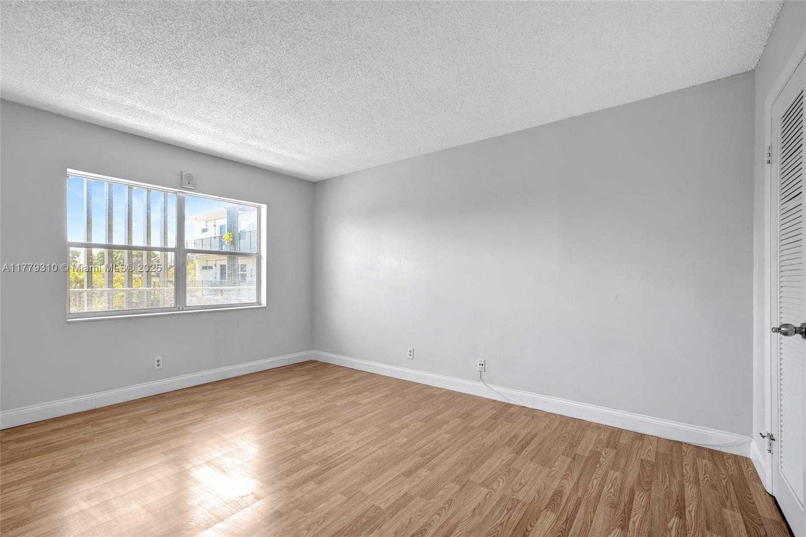 Small Image of 609 NORTH EAST 13TH AVE #301, Fort Lauderdale Number 17