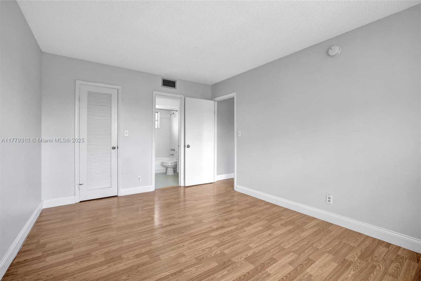 Small Image of 609 NORTH EAST 13TH AVE #301, Fort Lauderdale Number 19