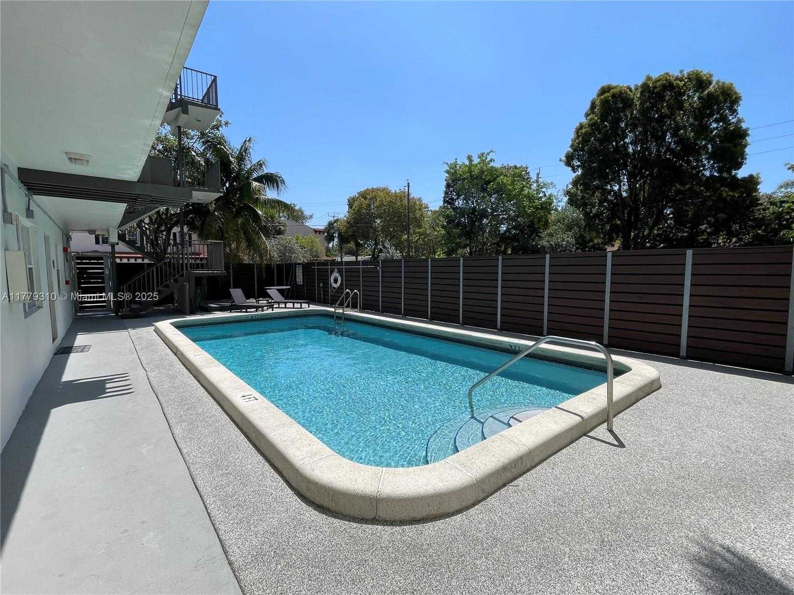 Small Image of 609 NORTH EAST 13TH AVE #301, Fort Lauderdale Number 3