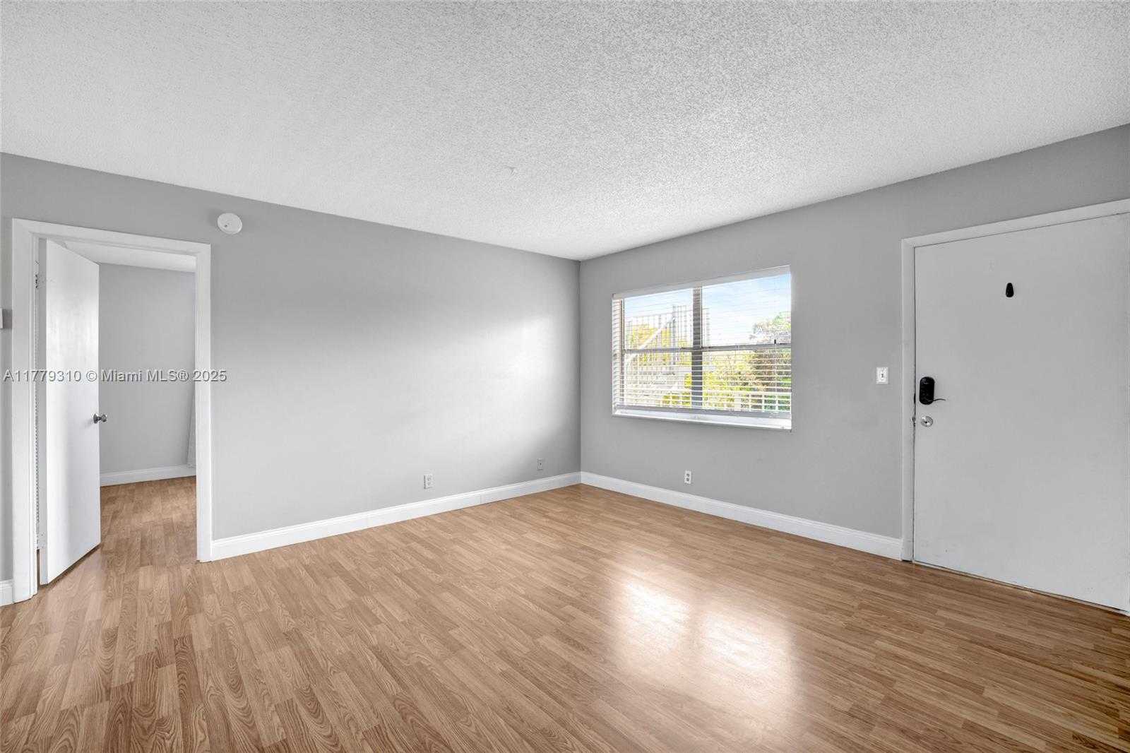 Small Image of 609 NORTH EAST 13TH AVE #301, Fort Lauderdale Number 5