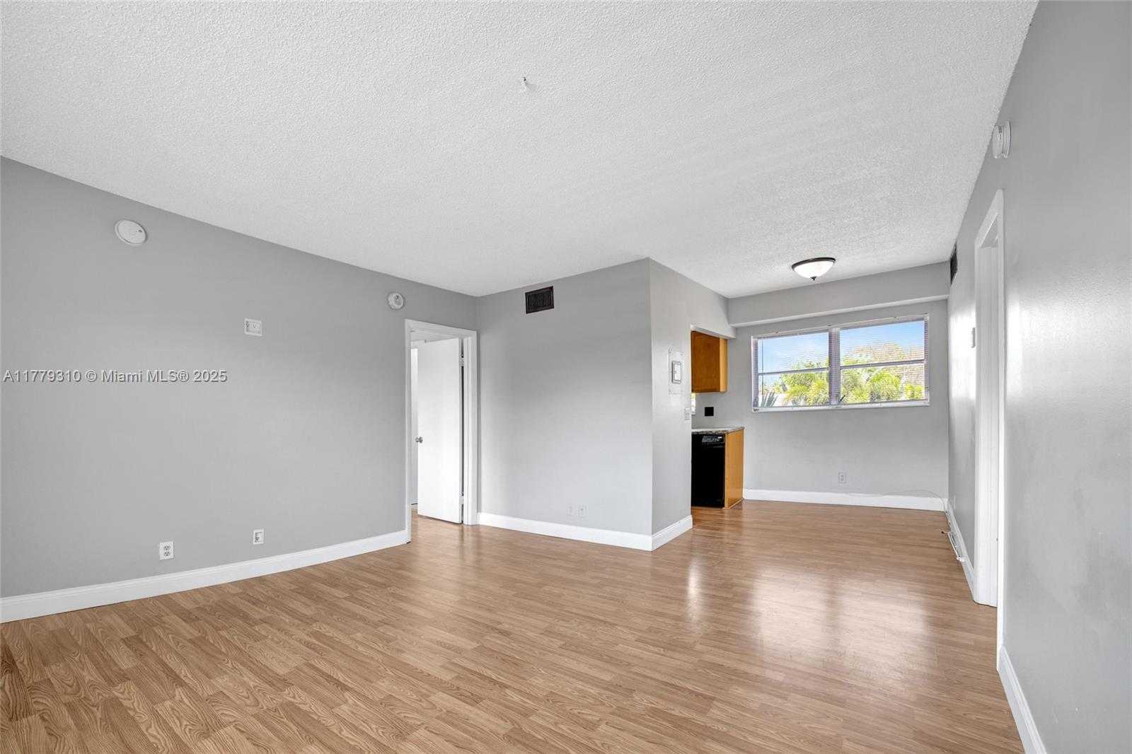 Small Image of 609 NORTH EAST 13TH AVE #301, Fort Lauderdale Number 6