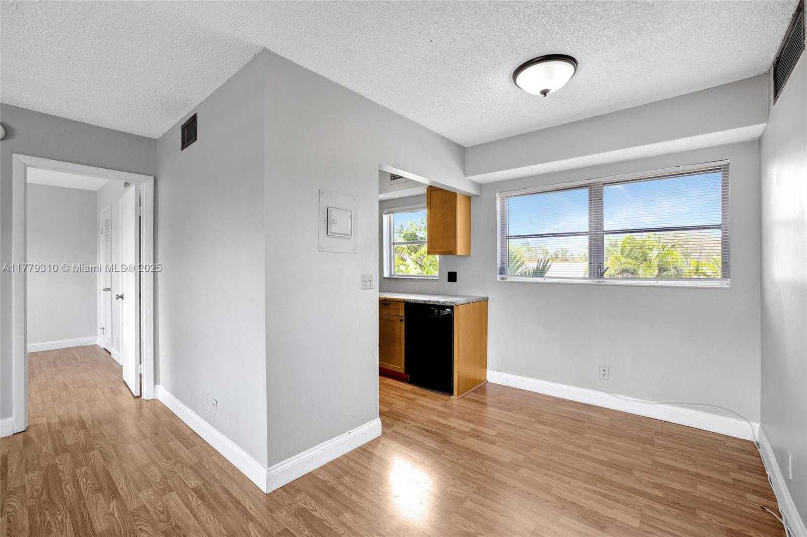 Small Image of 609 NORTH EAST 13TH AVE #301, Fort Lauderdale Number 8