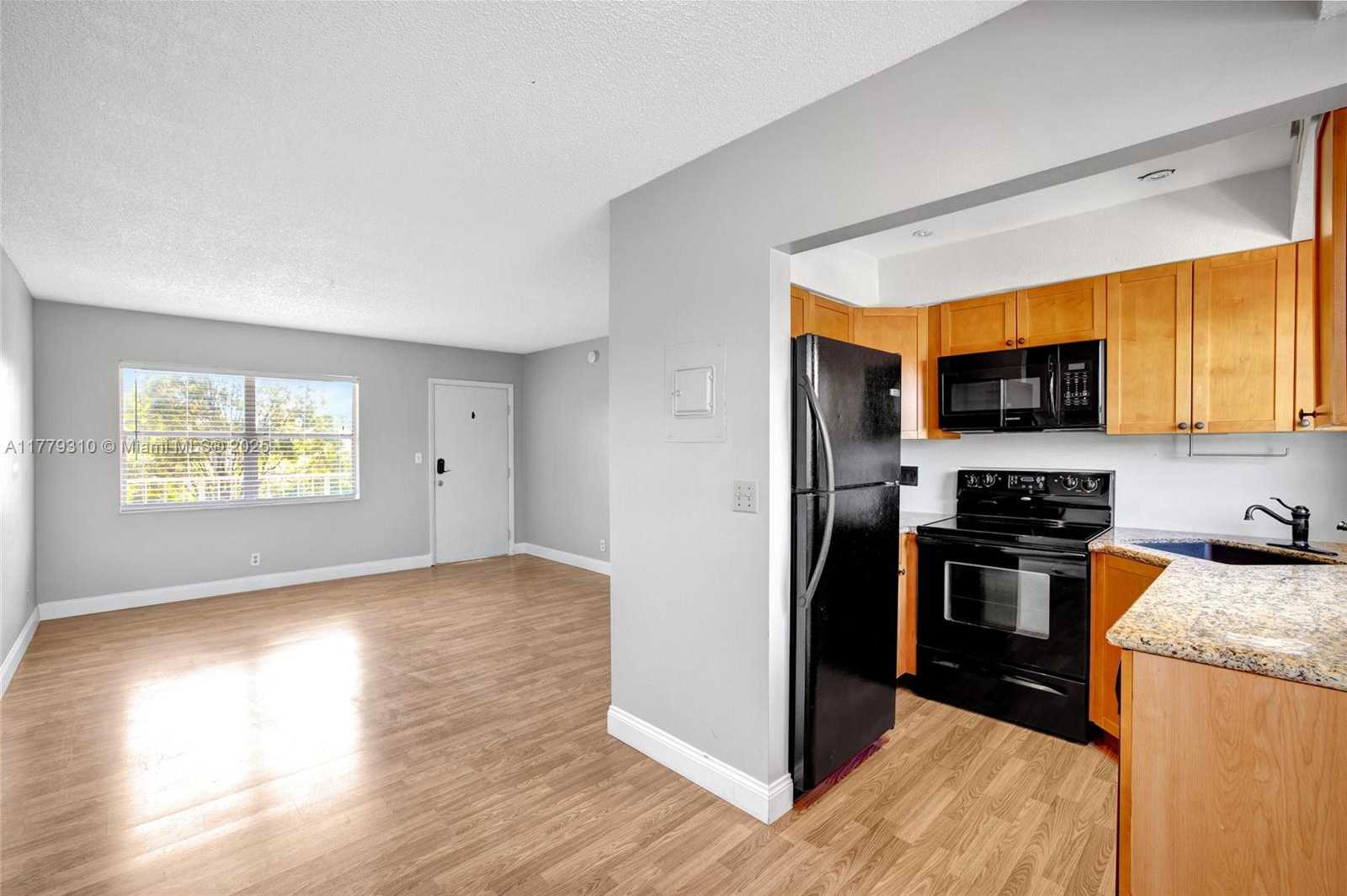 Small Image of 609 NORTH EAST 13TH AVE #301, Fort Lauderdale Number 9