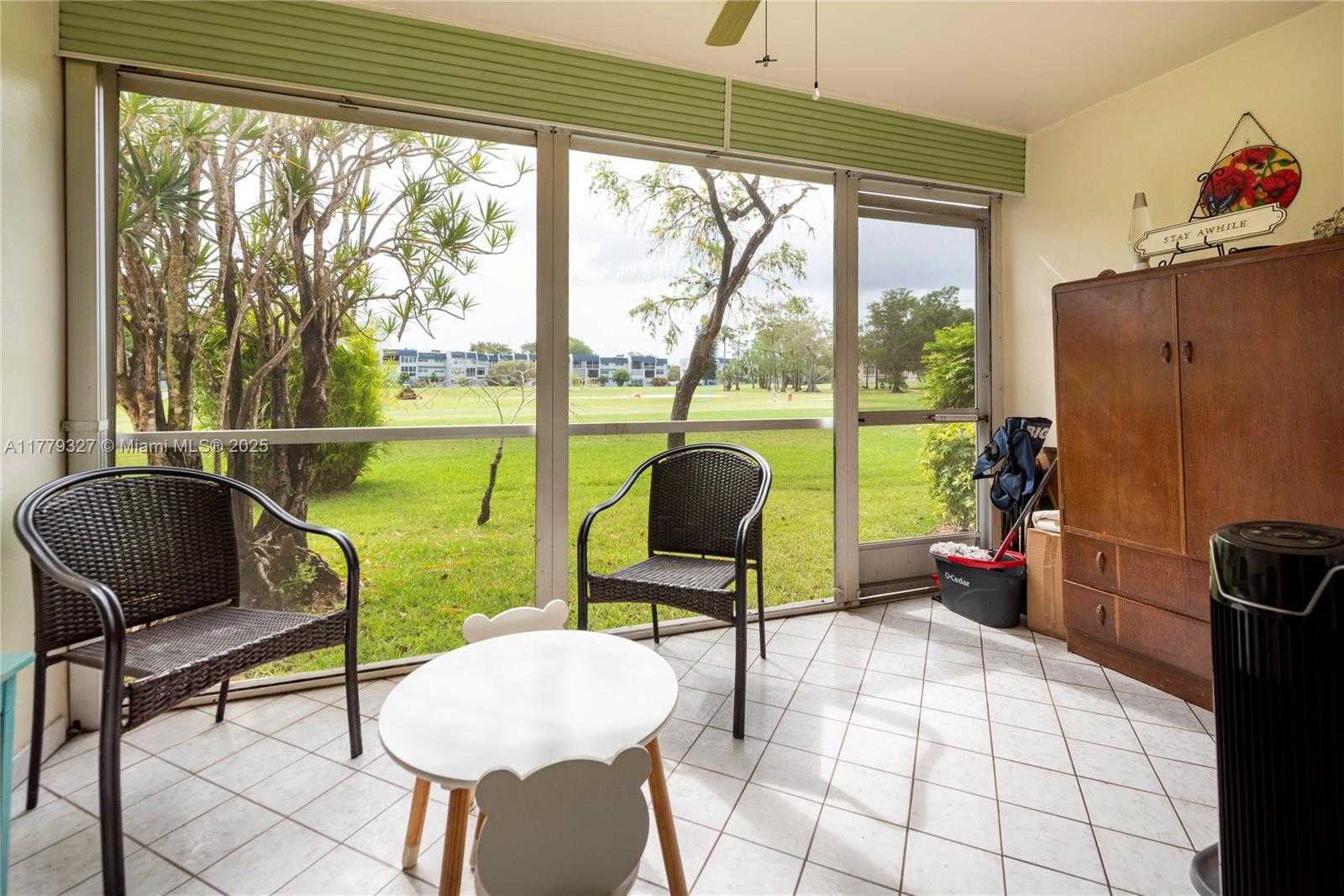 Small Image of 1040 COUNTRY CLUB DR #101, Margate Number 14