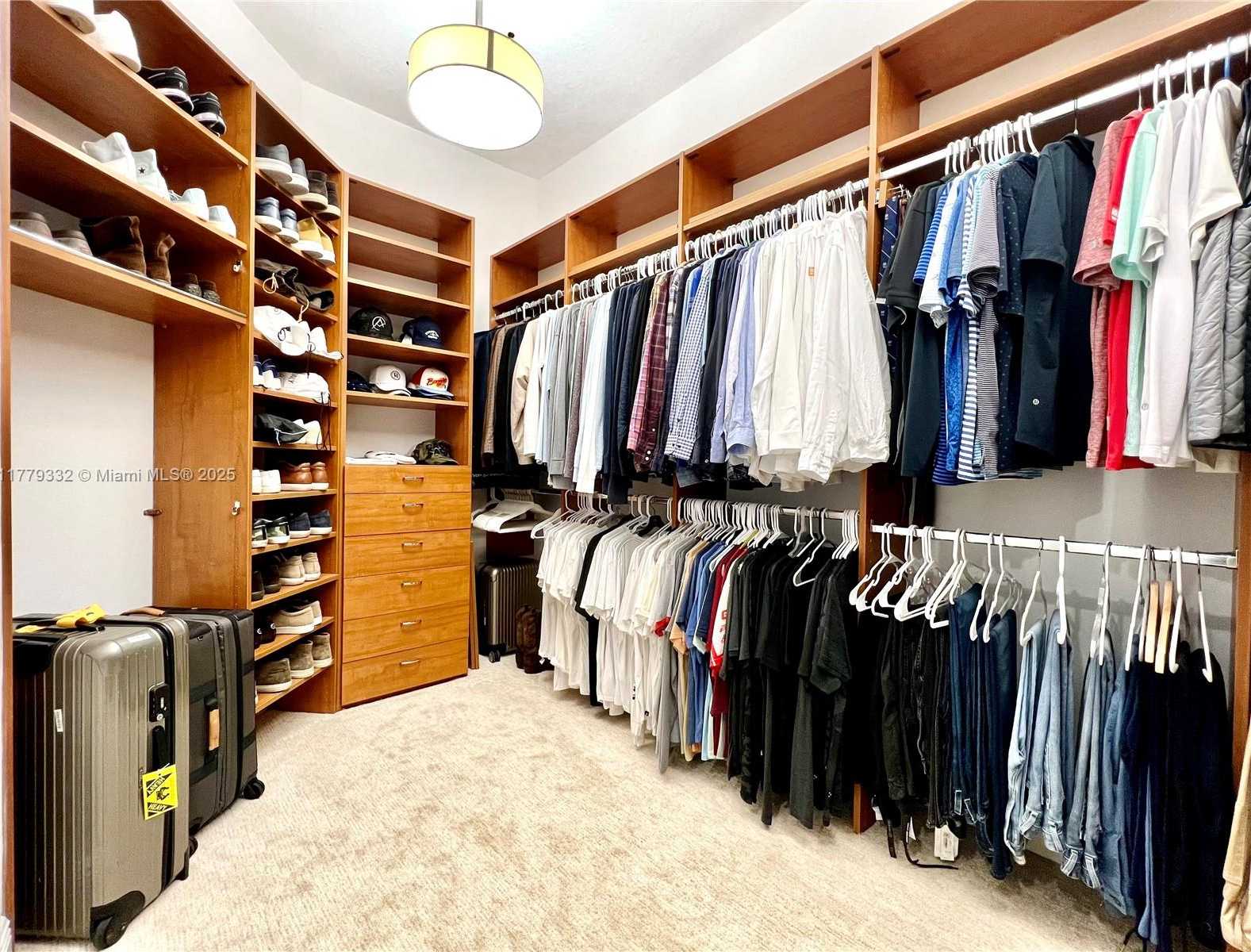 Small Image of 13621 DEERING BAY DR #903, Coral Gables Number 19