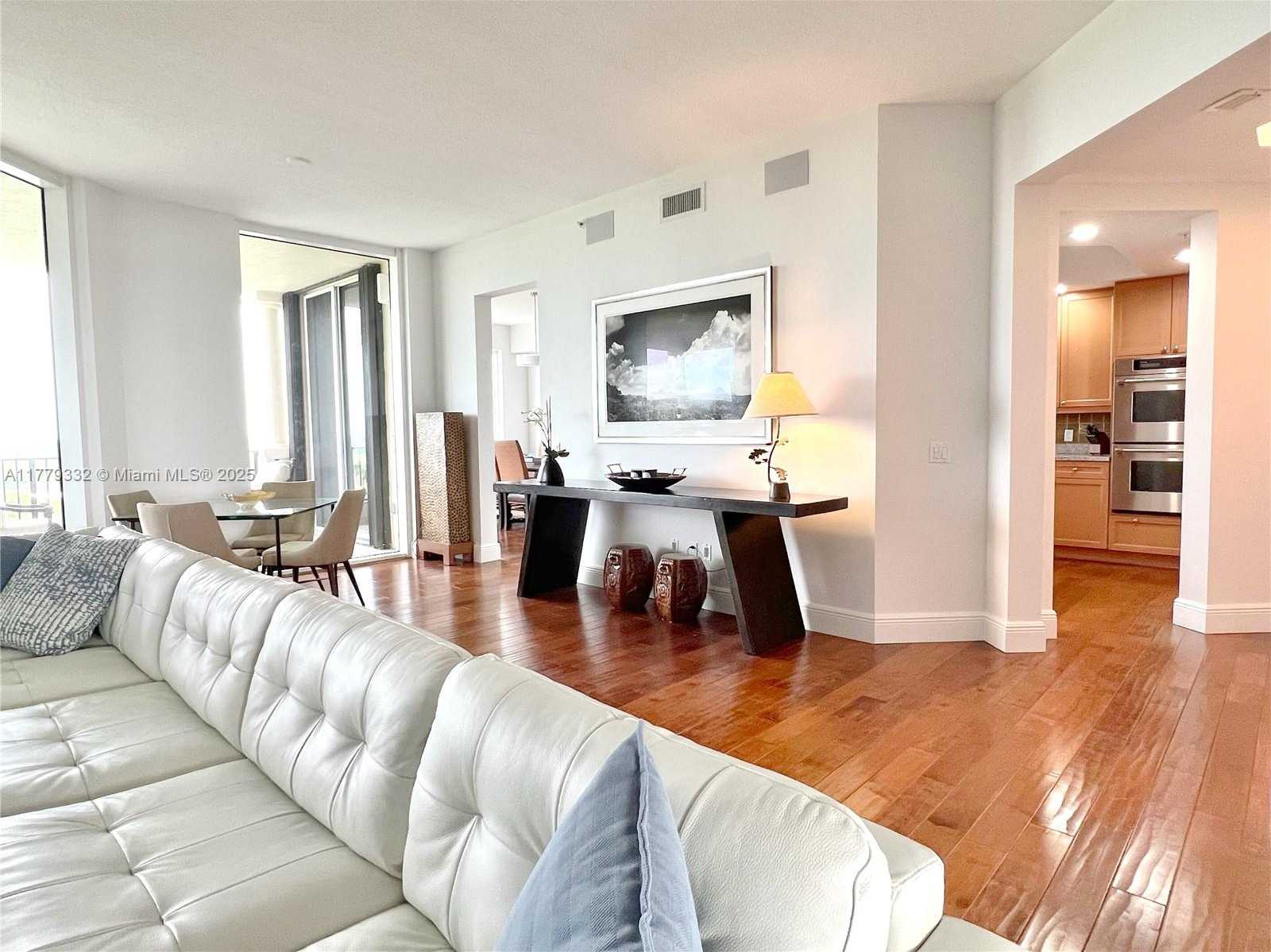 Small Image of 13621 DEERING BAY DR #903, Coral Gables Number 2
