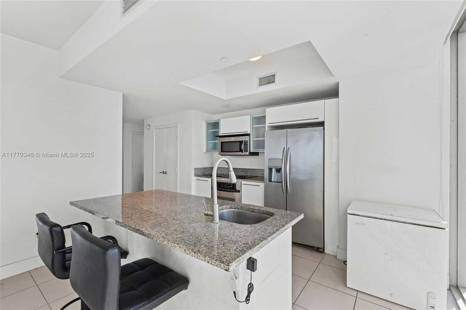 Small Image of 888 BISCAYNE BLVD #3812, Miami Number 10