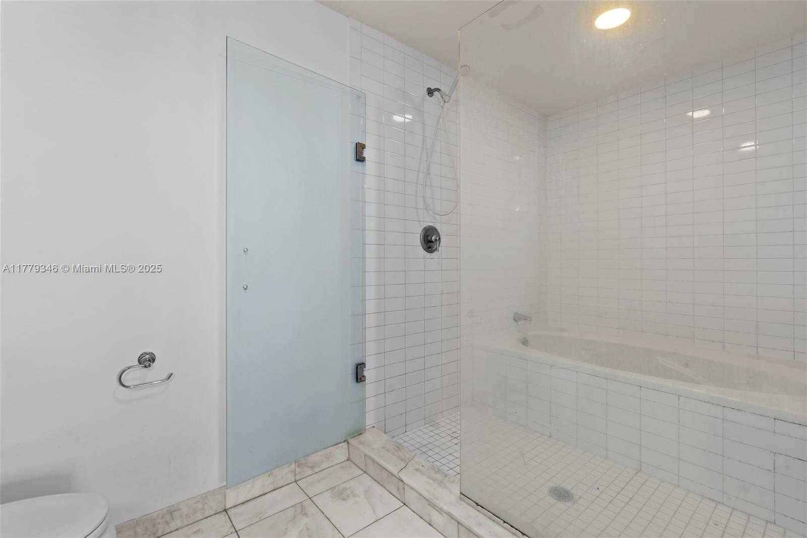 Small Image of 888 BISCAYNE BLVD #3812, Miami Number 23