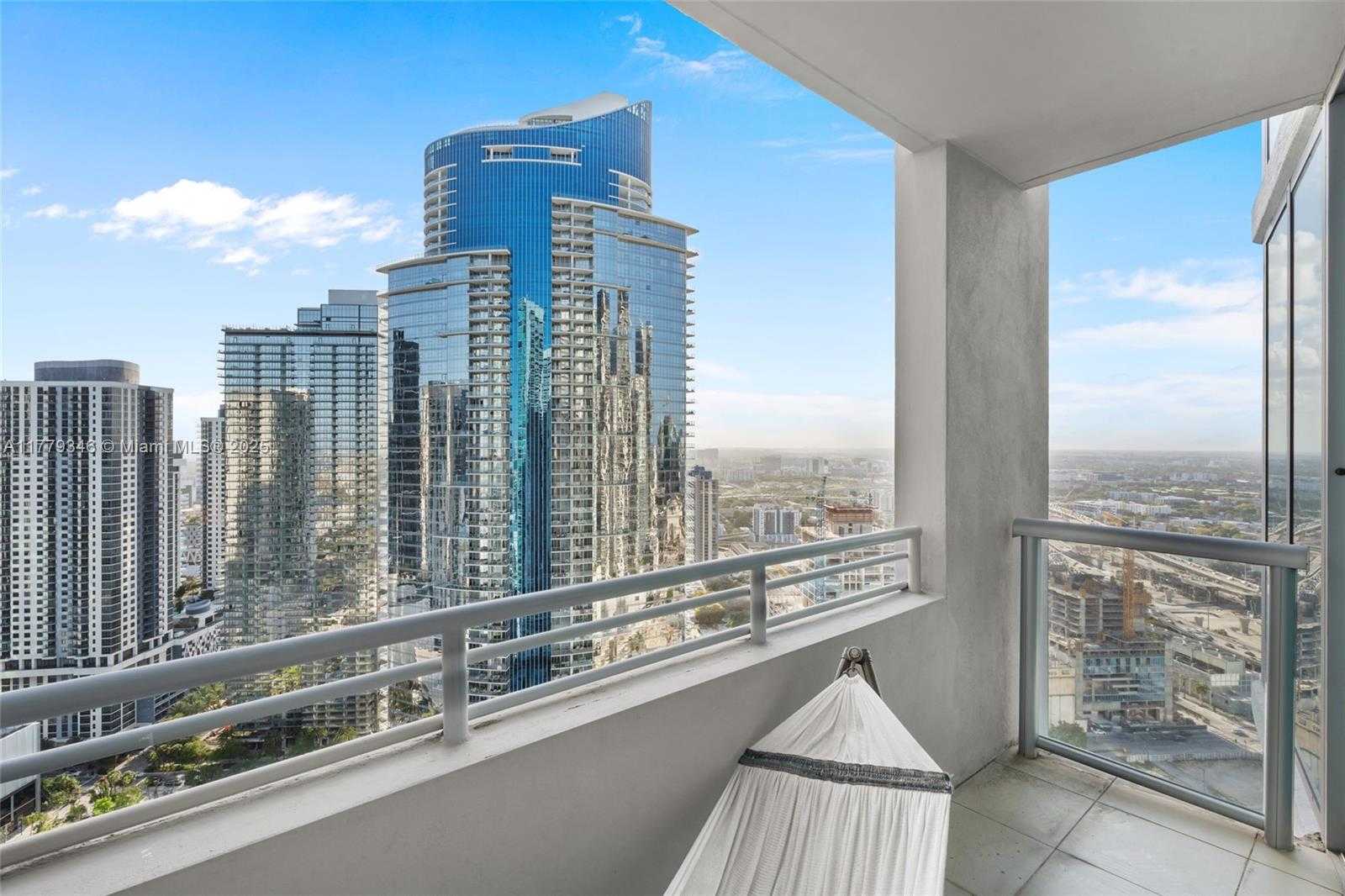 Small Image of 888 BISCAYNE BLVD #3812, Miami Number 37