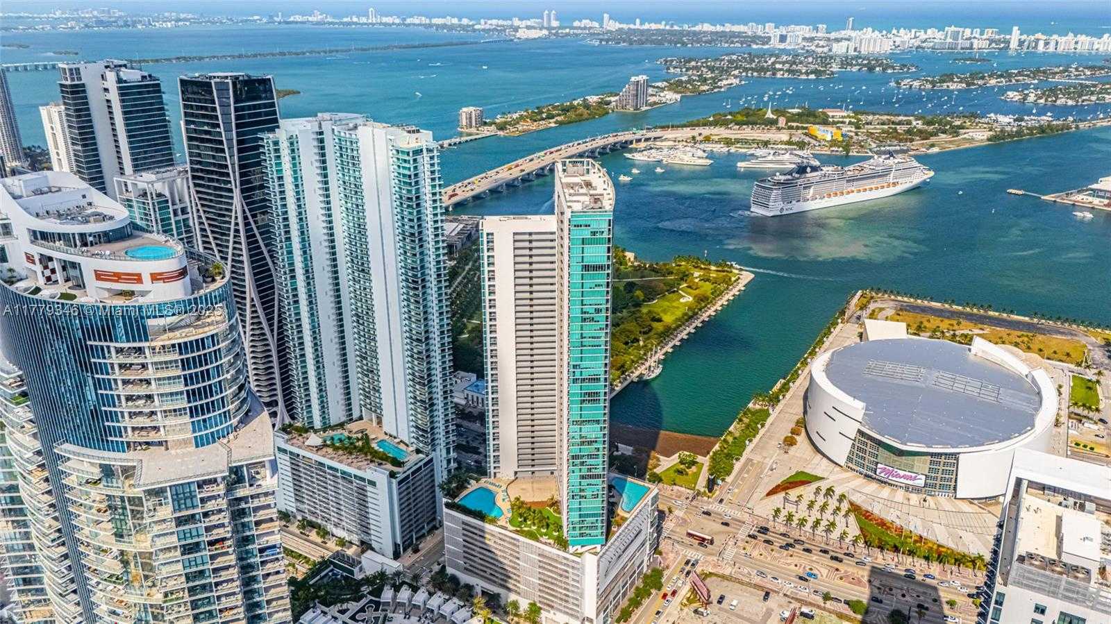 Small Image of 888 BISCAYNE BLVD #3812, Miami Number 40