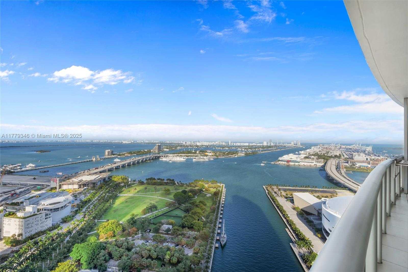 Small Image of 888 BISCAYNE BLVD #3812, Miami Number 49