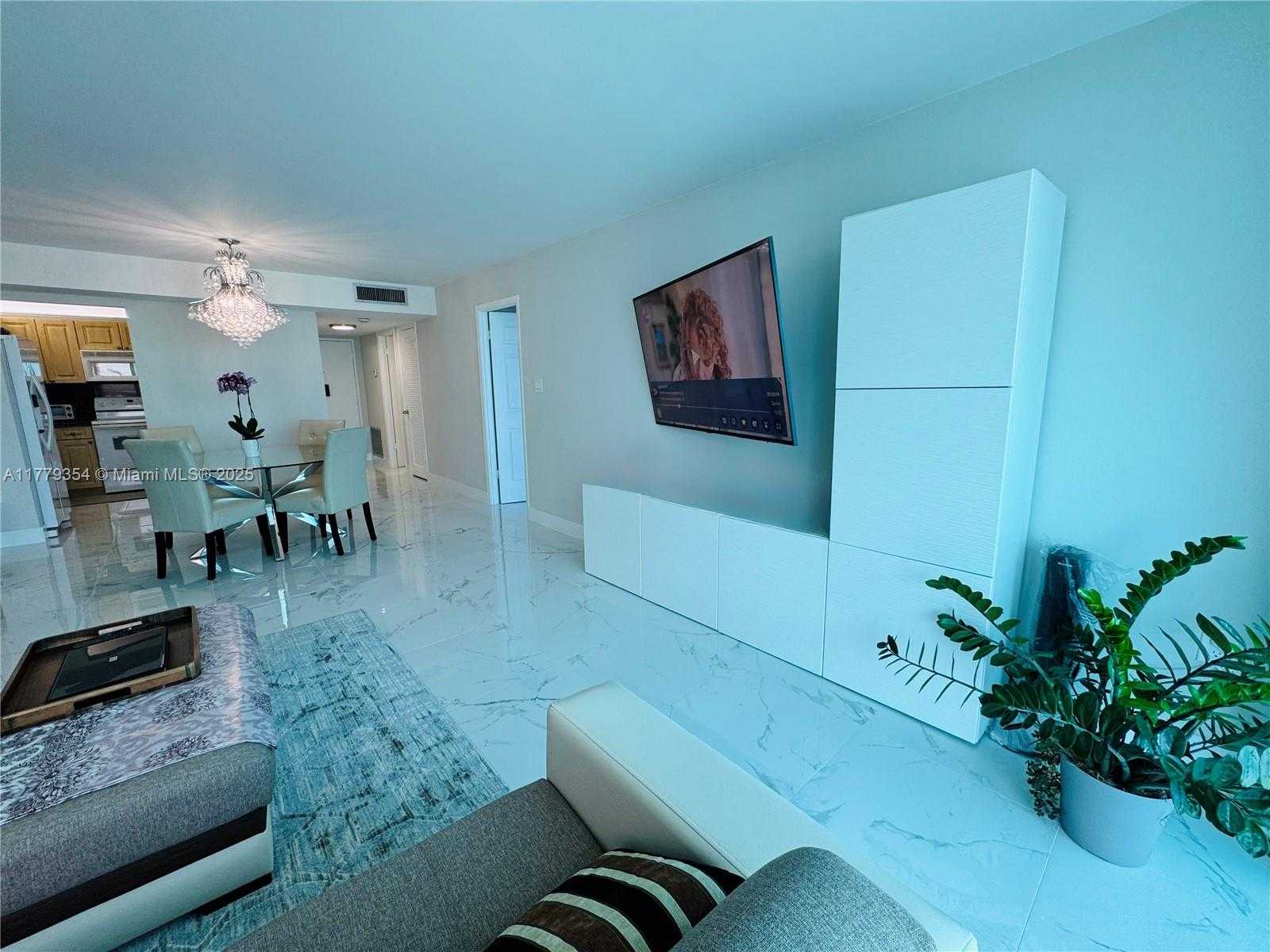 Small Image of 18071 BISCAYNE BLVD #1503, Aventura Number 5