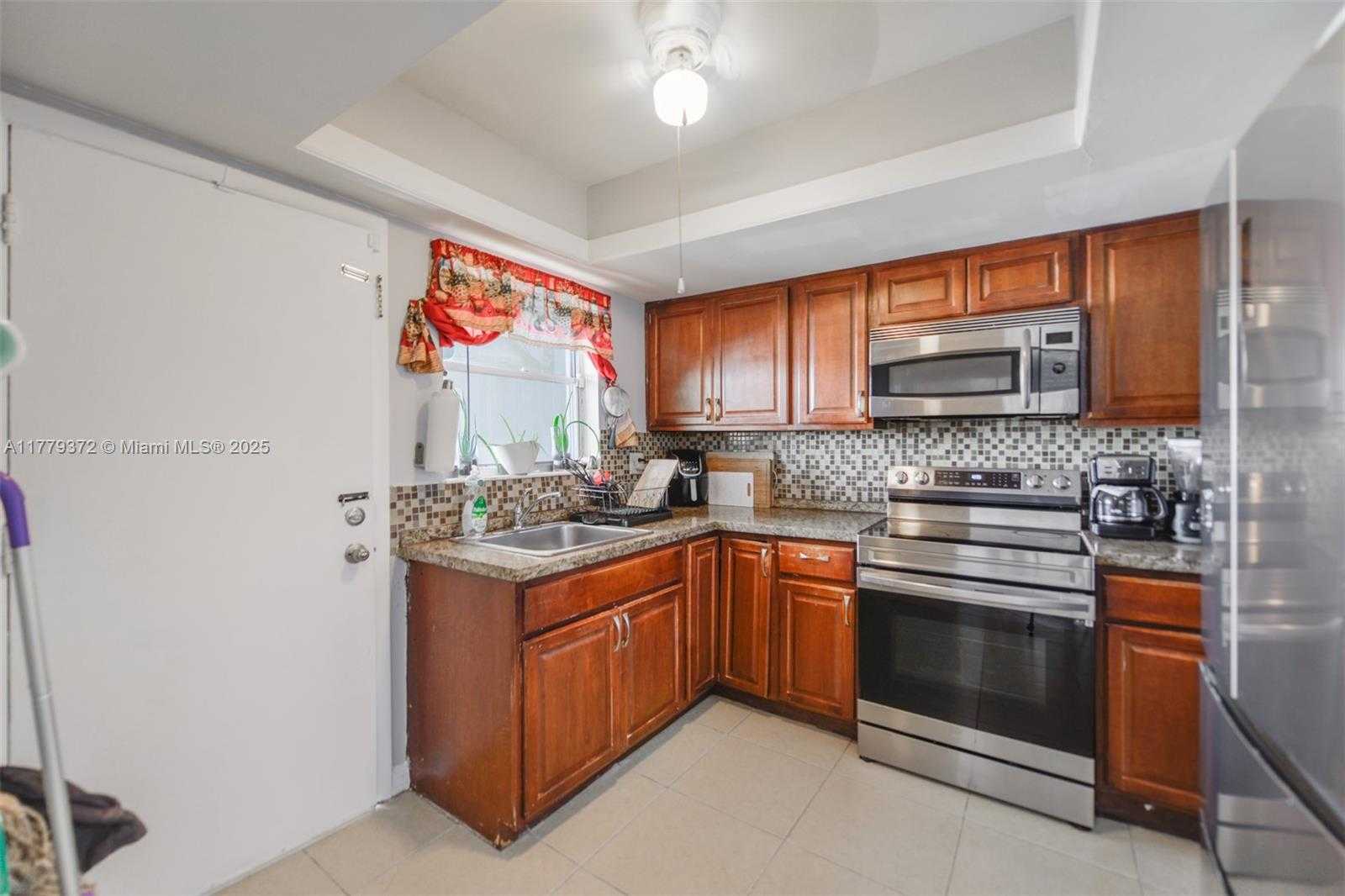 Small Image of 11930 NORTH EAST 19TH DR #16, North Miami Number 2