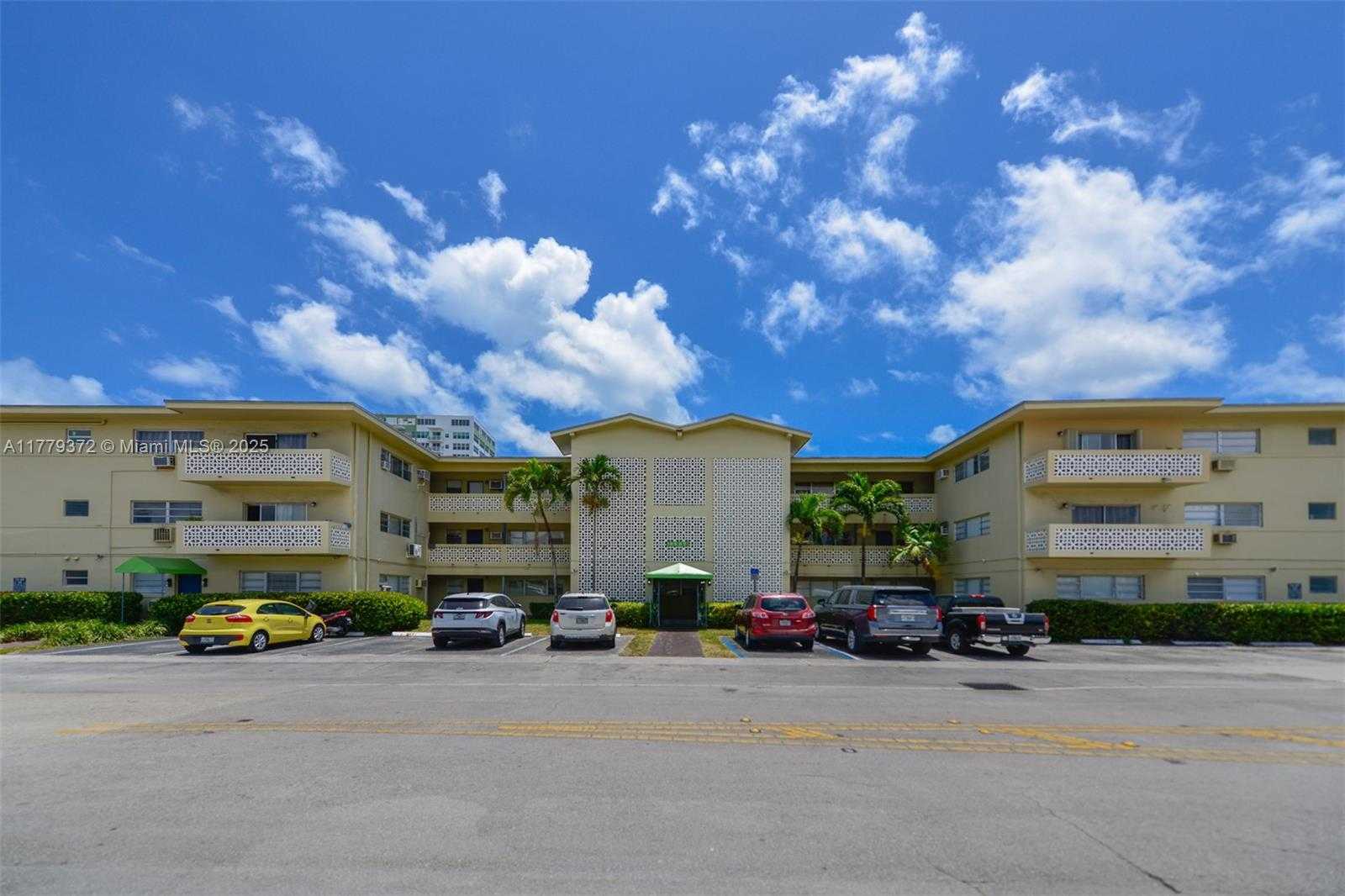Small Image of 11930 NORTH EAST 19TH DR #16, North Miami Number 20
