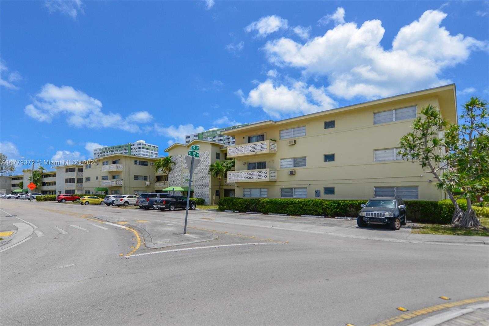 Small Image of 11930 NORTH EAST 19TH DR #16, North Miami Number 21