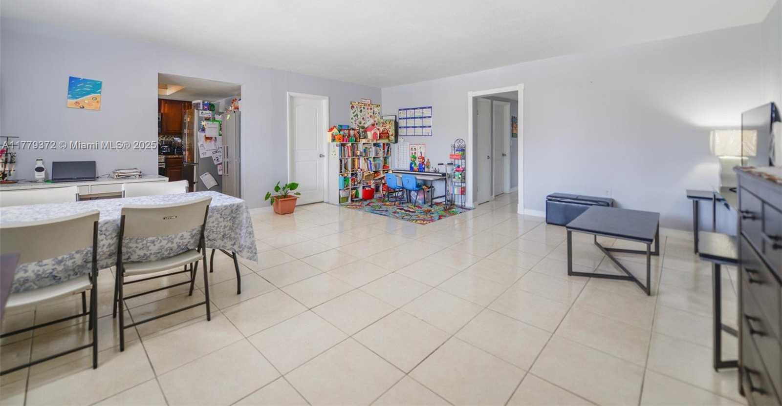 Small Image of 11930 NORTH EAST 19TH DR #16, North Miami Number 4