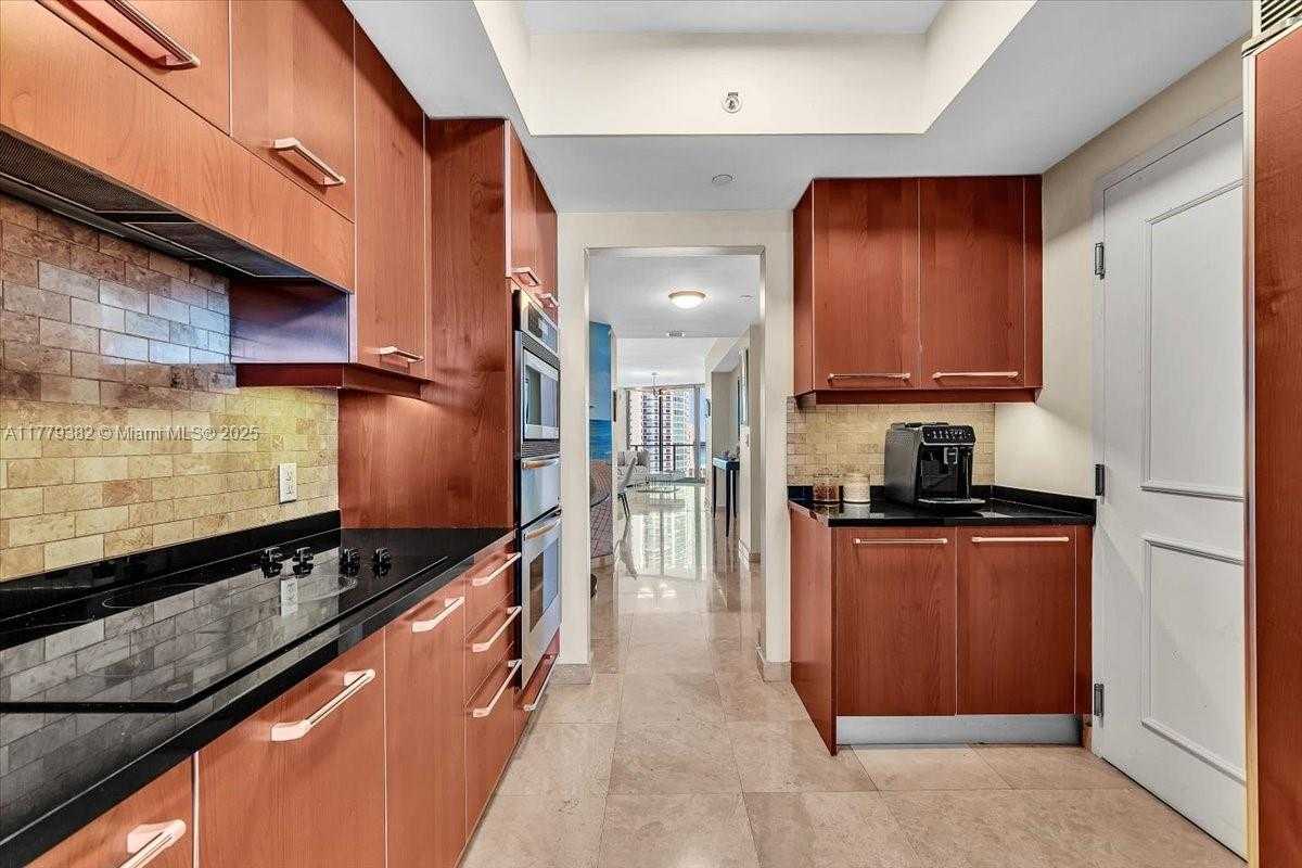 Small Image of 3101 SOUTH OCEAN DR #2307, Hollywood Number 19
