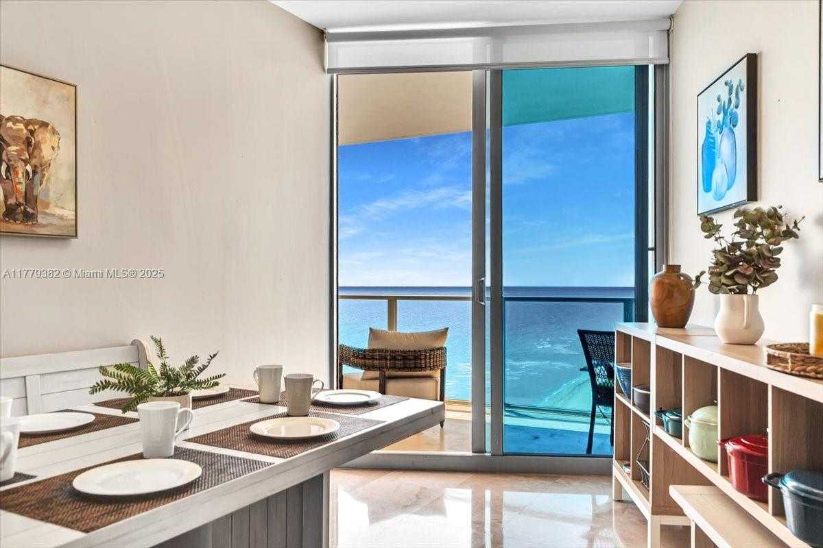 Small Image of 3101 SOUTH OCEAN DR #2307, Hollywood Number 29