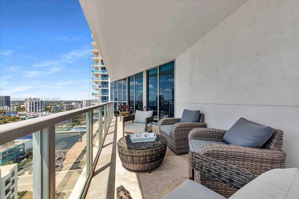 Small Image of 3101 SOUTH OCEAN DR #2307, Hollywood Number 37