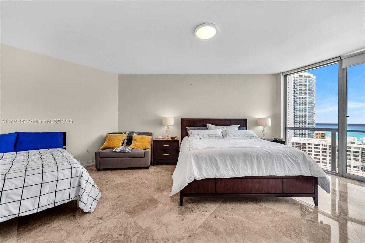 Small Image of 3101 SOUTH OCEAN DR #2307, Hollywood Number 41
