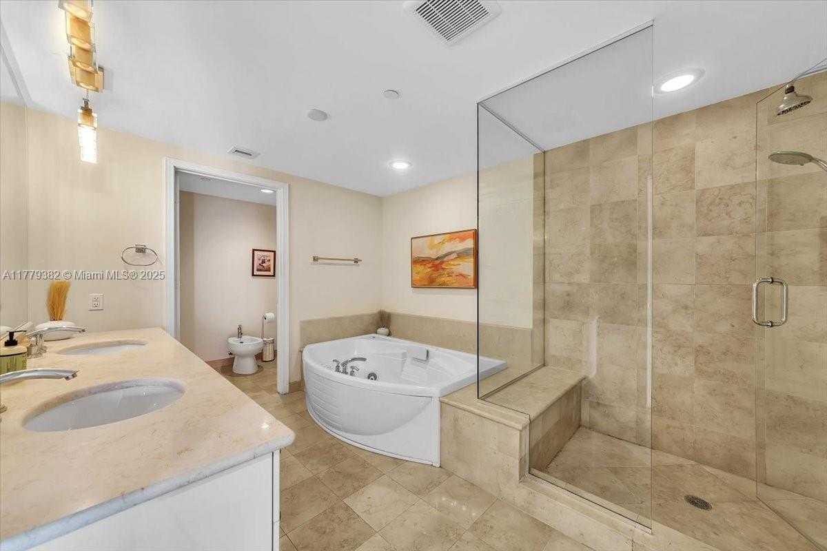 Small Image of 3101 SOUTH OCEAN DR #2307, Hollywood Number 46