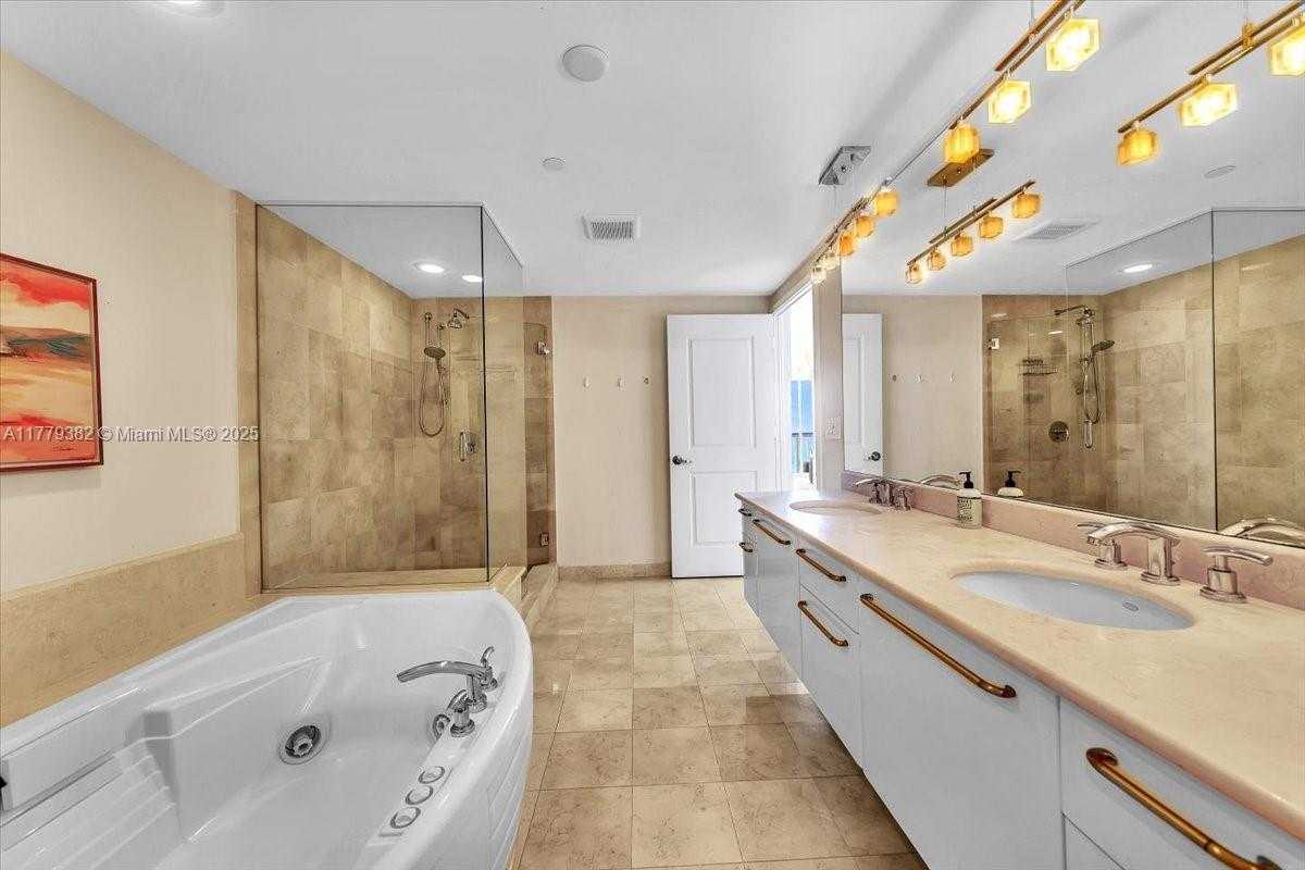 Small Image of 3101 SOUTH OCEAN DR #2307, Hollywood Number 48