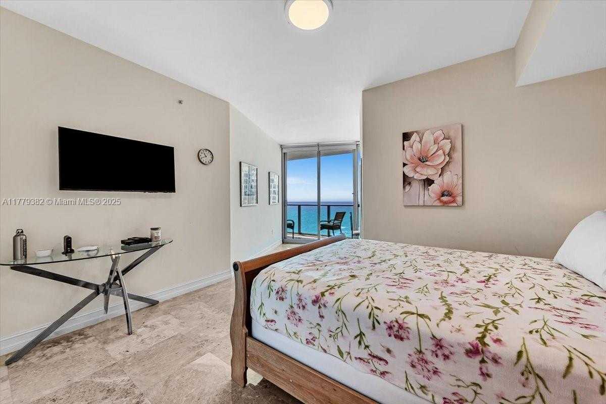 Small Image of 3101 SOUTH OCEAN DR #2307, Hollywood Number 55