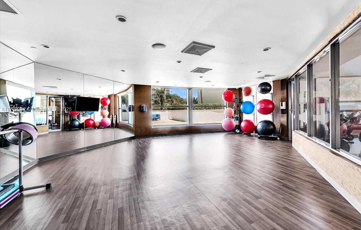 Small Image of 3101 SOUTH OCEAN DR #2307, Hollywood Number 70