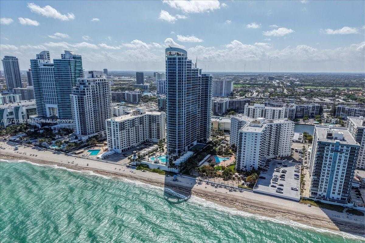 Small Image of 3101 SOUTH OCEAN DR #2307, Hollywood Number 79