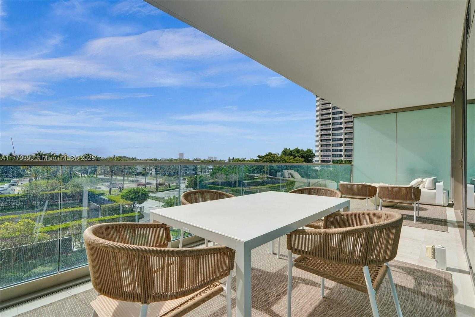 Small Image of 10201 COLLINS AVE #404, Bal Harbour Number 19