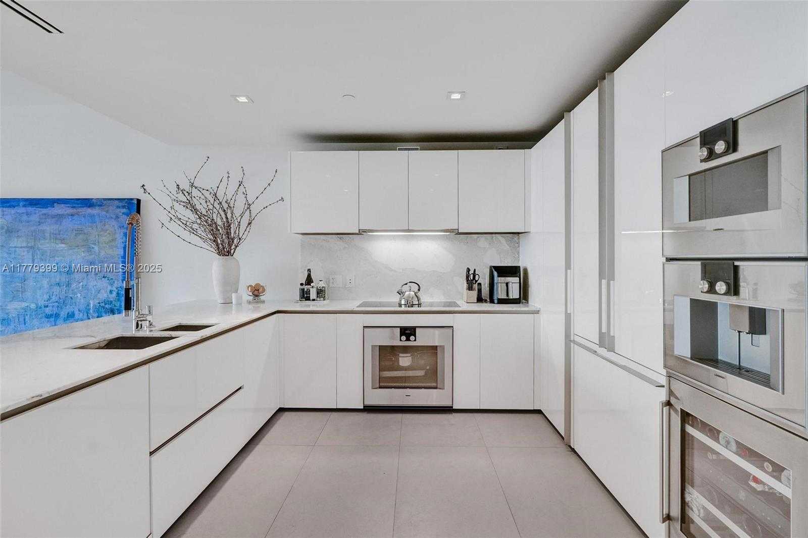Small Image of 10201 COLLINS AVE #404, Bal Harbour Number 9