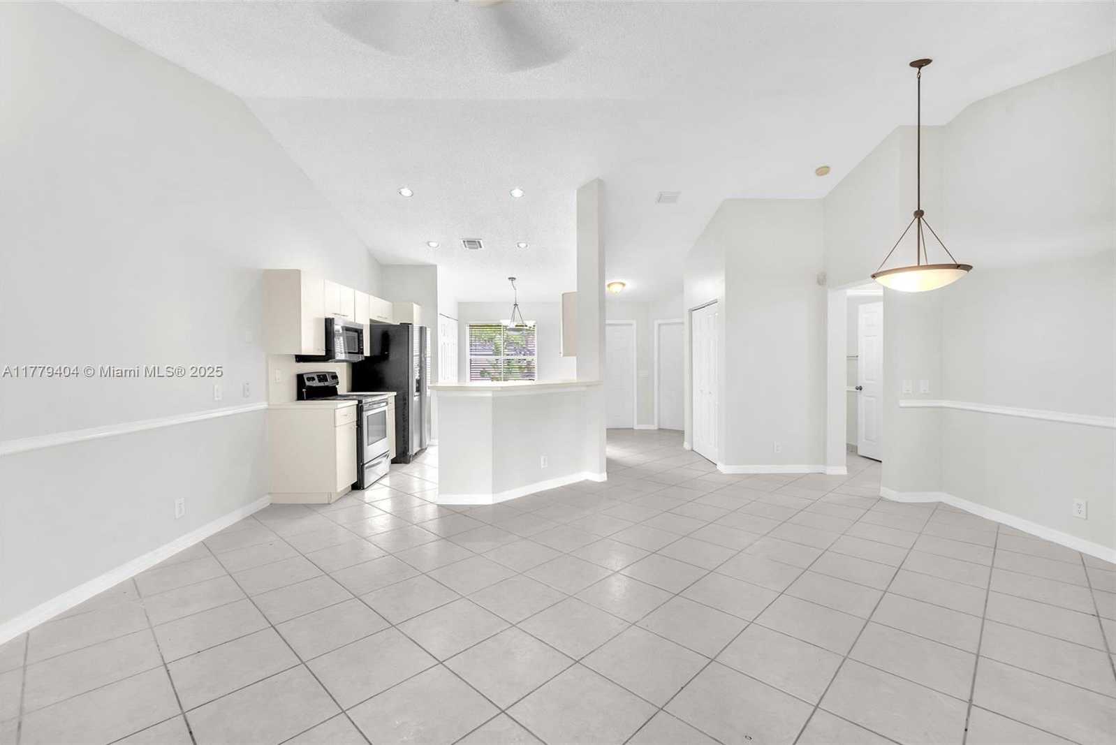 Small Image of 1617 ZENITH WAY, Weston Number 6