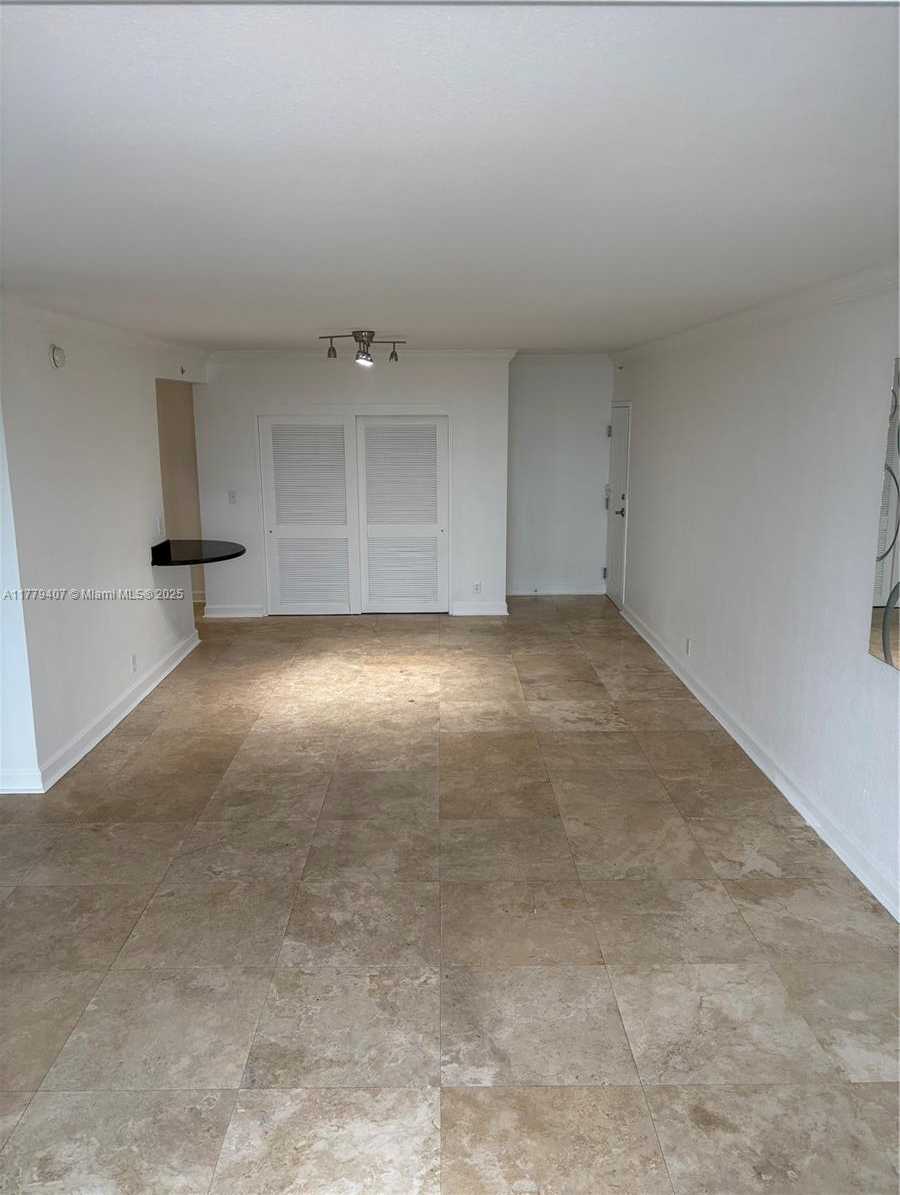 Small Image of 401 69TH ST #1607, Miami Beach Number 14