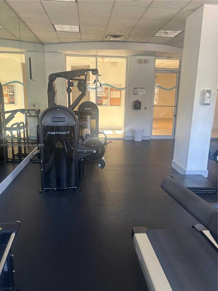 Small Image of 401 69TH ST #1607, Miami Beach Number 18