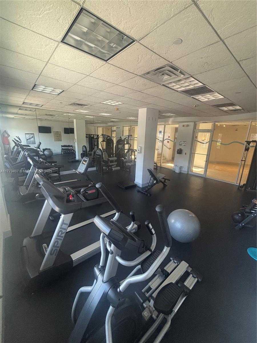 Small Image of 401 69TH ST #1607, Miami Beach Number 19