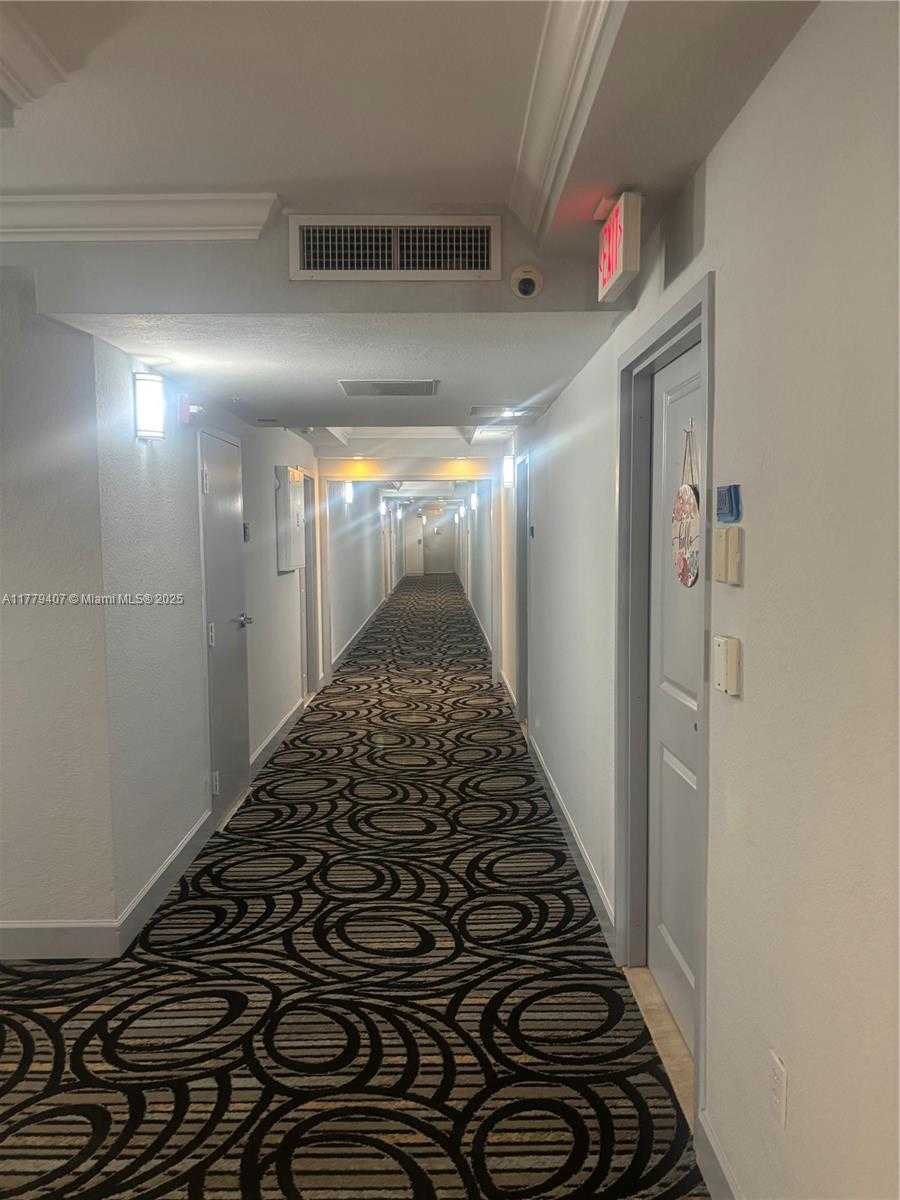 Small Image of 401 69TH ST #1607, Miami Beach Number 26
