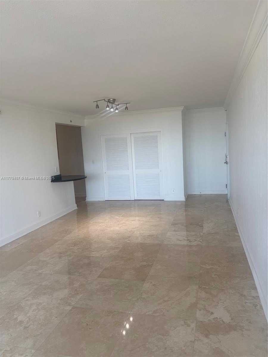 Small Image of 401 69TH ST #1607, Miami Beach Number 27