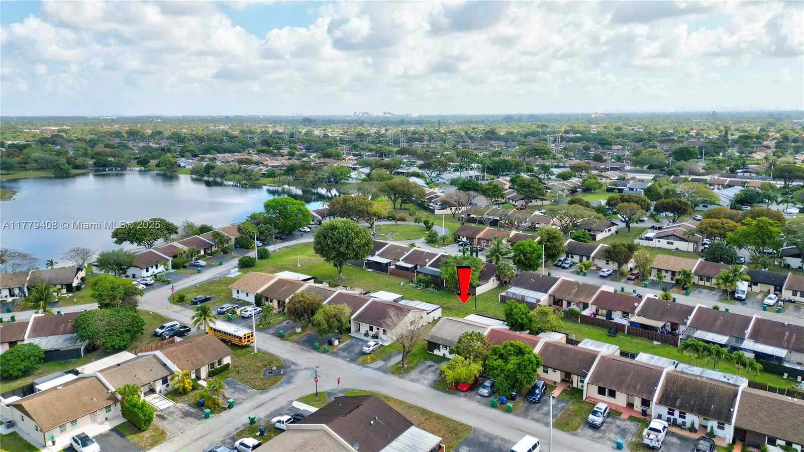 Small Image of 5211 SOUTH WEST 139TH AVE RD, Miami Number 2