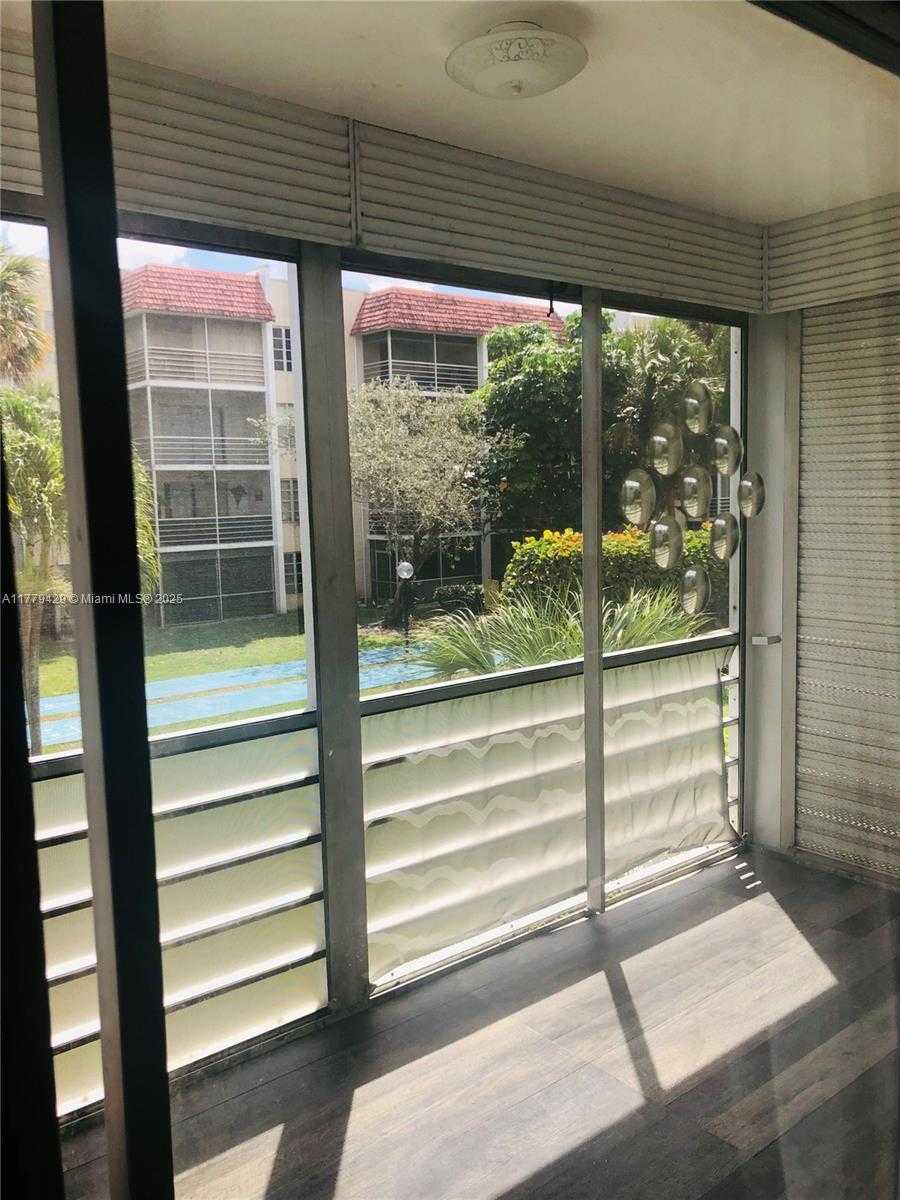 Small Image of 3776 INVERRARY BLVD #205R, Lauderhill Number 10