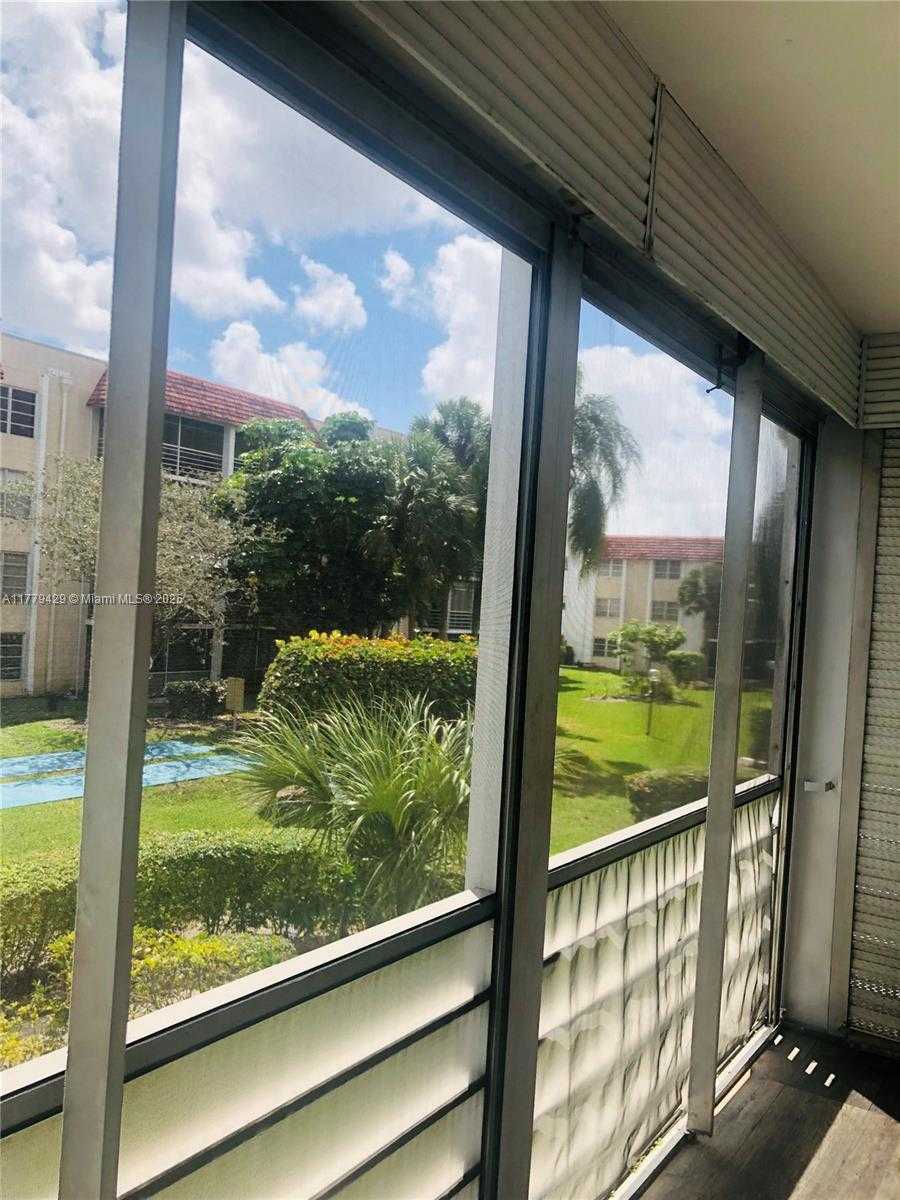 Small Image of 3776 INVERRARY BLVD #205R, Lauderhill Number 12