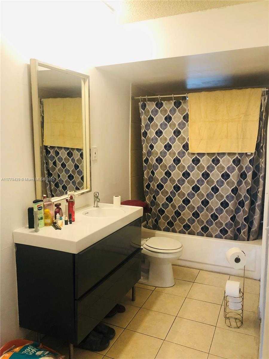 Small Image of 3776 INVERRARY BLVD #205R, Lauderhill Number 15