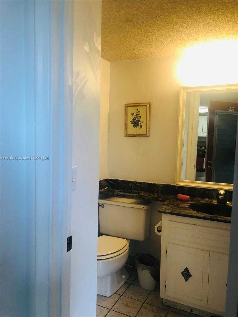 Small Image of 3776 INVERRARY BLVD #205R, Lauderhill Number 8