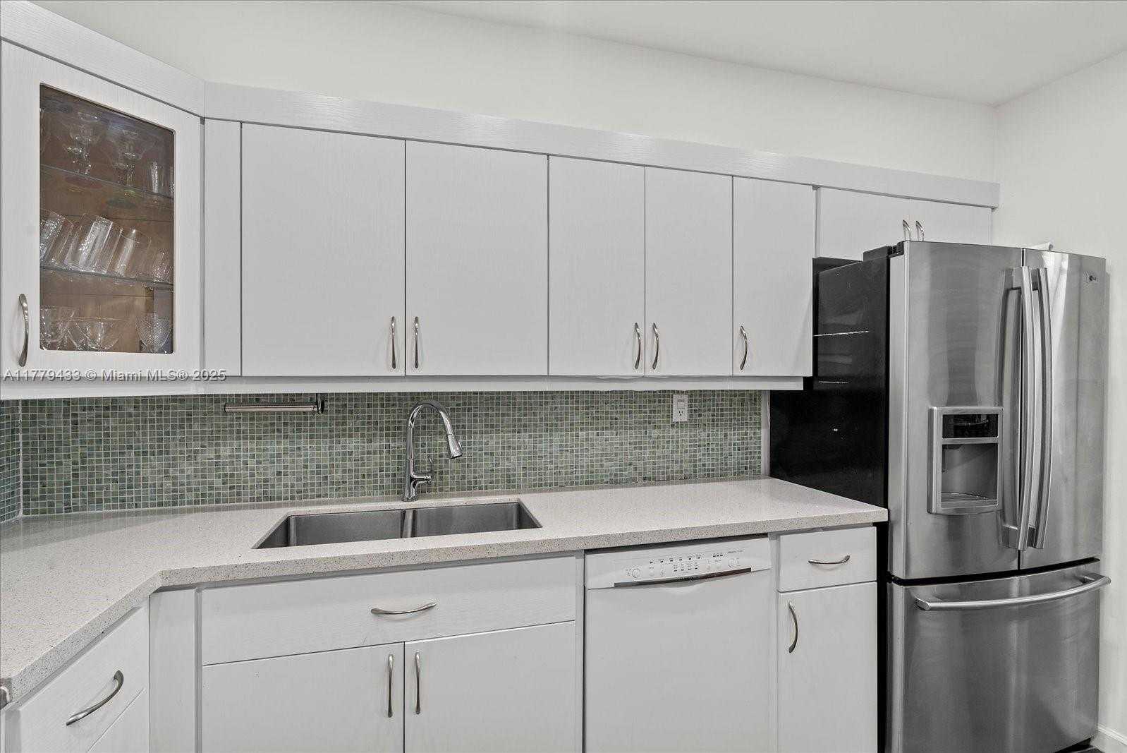 Small Image of 9341 EAST BAY HARBOR #PH B, Bay Harbor Islands Number 14