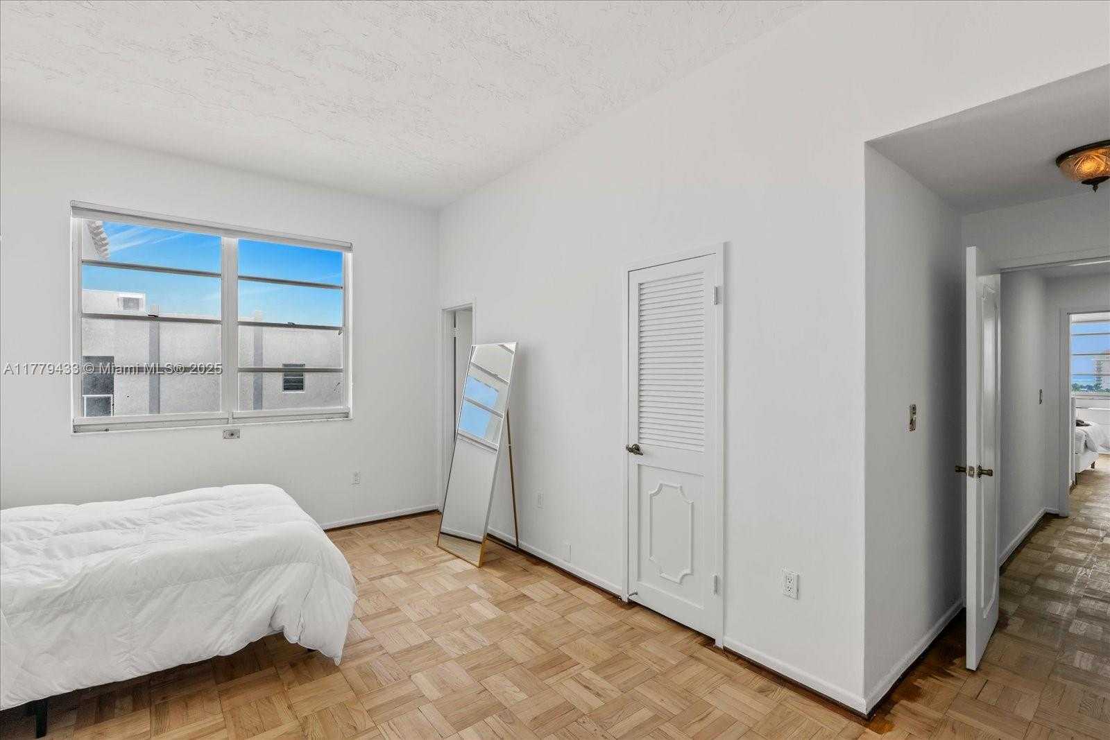 Small Image of 9341 EAST BAY HARBOR #PH B, Bay Harbor Islands Number 29