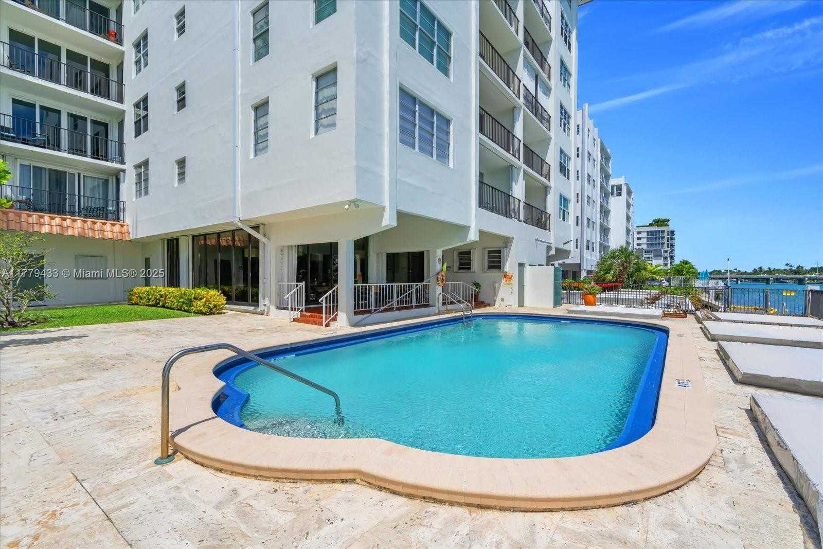 Small Image of 9341 EAST BAY HARBOR #PH B, Bay Harbor Islands Number 33