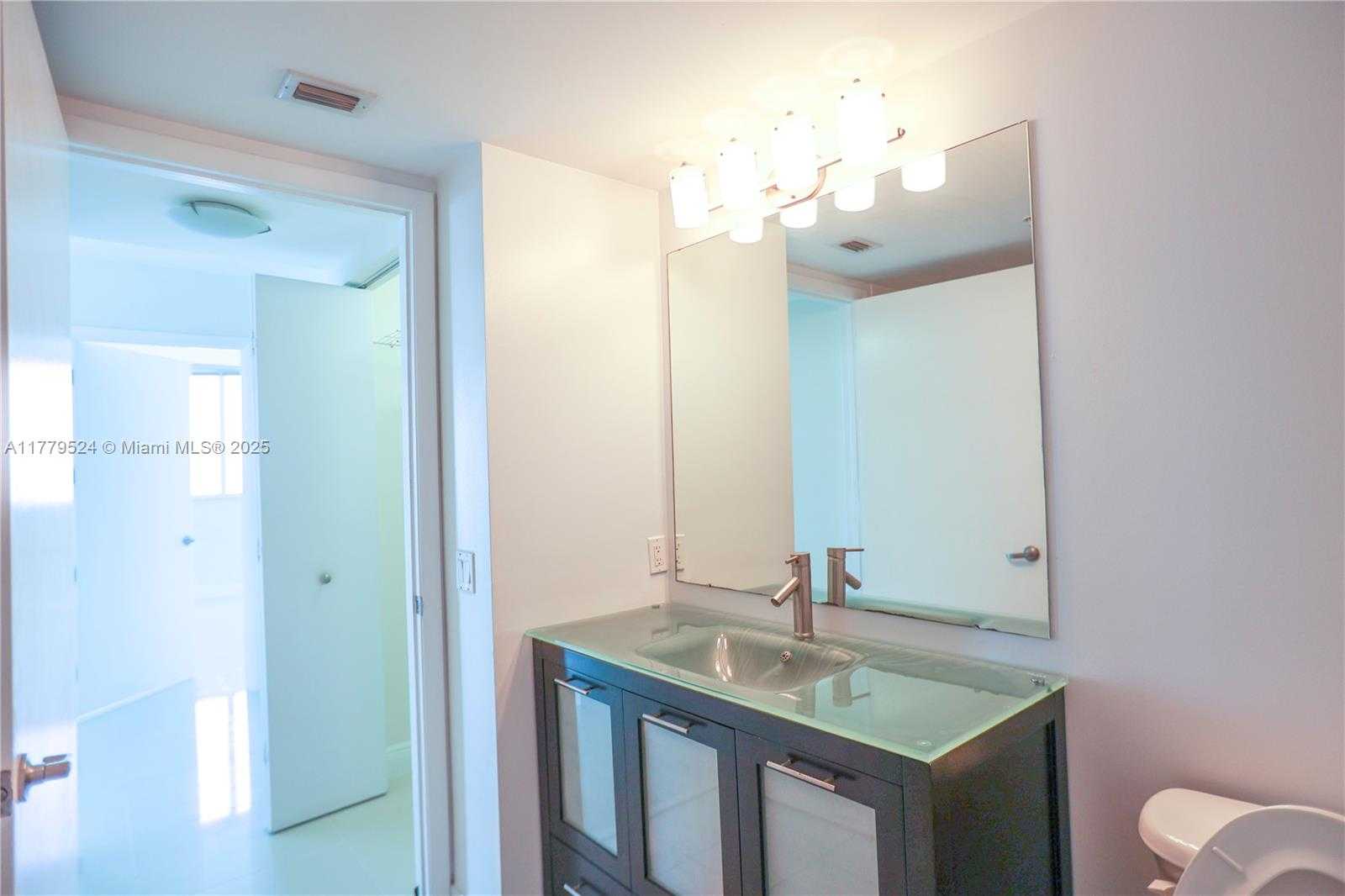 Small Image of 1861 NORTH WEST S RIVER DR #2209, Miami Number 17